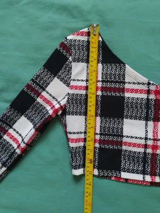 Top Asimétrico Shein Manga Larga Talla M