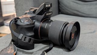 Cámara Sony A200 + Objetivo + Tarjeta 16GB