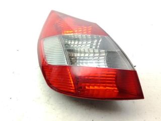 Renault 22860125 8200493374f piloto tras izq grand