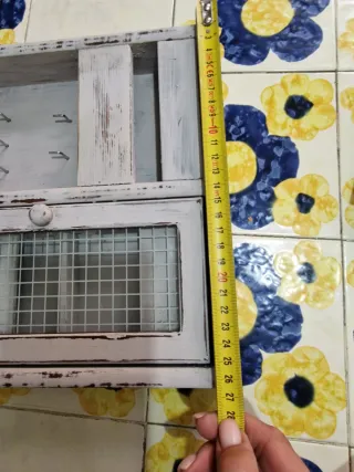 Portachiavi e portalettere shabby