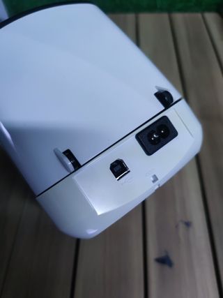 QL-700 Impresora de etiquetas profesional