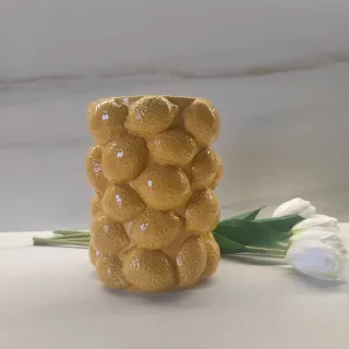 Jarrón de cerámica con diseño de limones