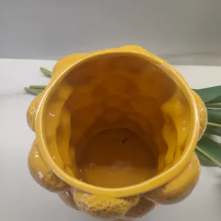 Jarrón de cerámica con diseño de limones