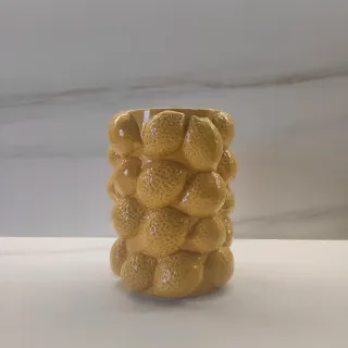 Jarrón de cerámica con diseño de limones