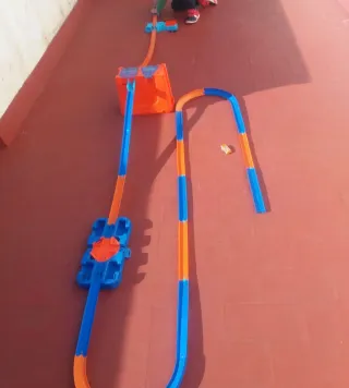 Hot Wheels Pista Deluxe Stunt Box