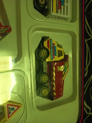 COLECCION CAMIONES MINI METAL RICO