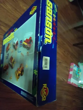 COLECCION CAMIONES MINI METAL RICO