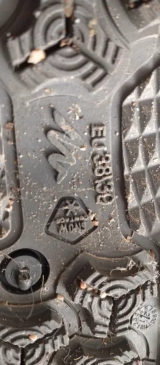 Botas de nieve negras y grises Unisex