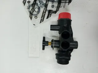 Válvula seguridad y llenado caldera