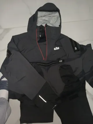 Traje seco de agua Gill