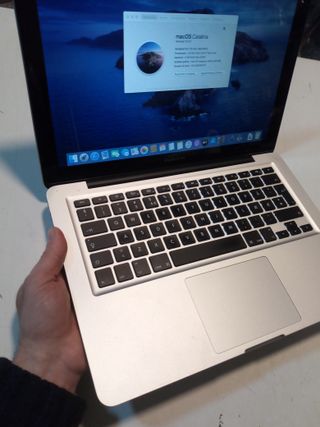 MacBook Pro 13 i7 8GB RAM 750GB