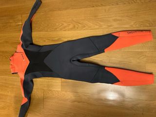 Neopreno surf/buceo naranja y negro