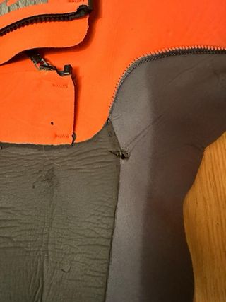 Neopreno surf/buceo naranja y negro