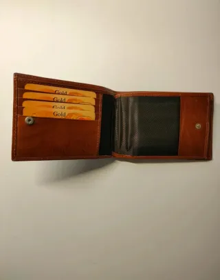 Portafoglio uomo in pelle marrone