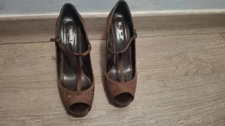 Zapatos de tacón Marypaz marrones