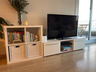 Mueble TV Blanco + estanterías