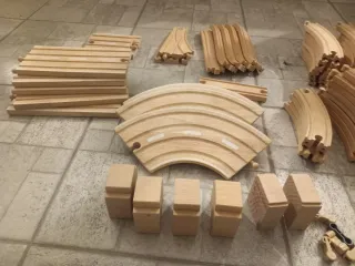 Trenino di legno