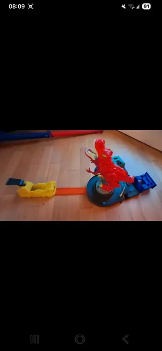 Pista Hot Wheels T-Rex Rampage