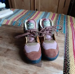 Botas Salomon Vintage Marrones y Rojas