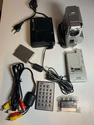 Cámara JVC Mini DV GR-DVX4 Plata