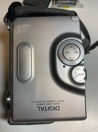 Cámara JVC Mini DV GR-DVX4 Plata