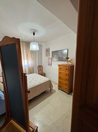 Dormitorio estilo provenzal:colchón 1.35(1 año)