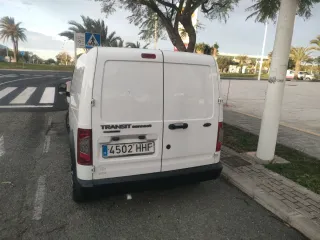 Ford E-Tourneo Courier 2012