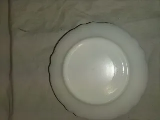 6 Platos Blancos con Borde Festoneado