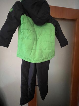 Conjunto infantil esquí chaqueta y mono pantalón
