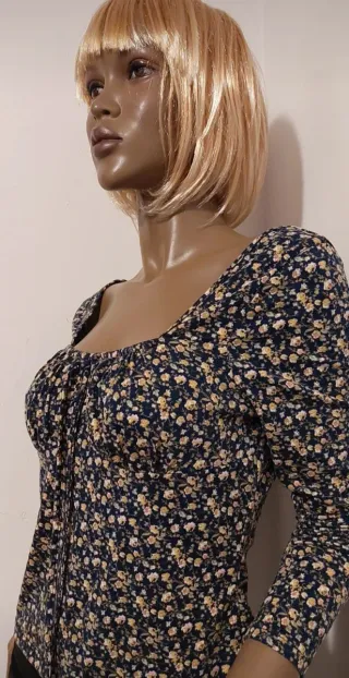 Top floreale manica lunga