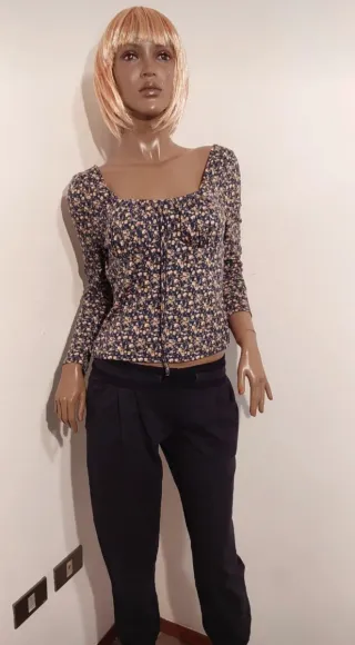 Top floreale manica lunga