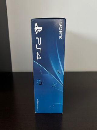 PS4 500GB + Dualshock 20th Anniversary Edition