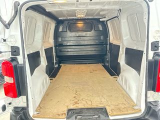 Peugeot Expert 2021 120cv