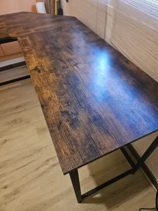 Escritorio esquinero L madera y metal