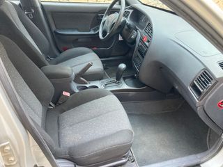 Hyundai Elantra 2002