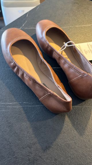 Bailarinas efecto piel Amazon Essentials T40