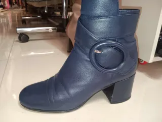 Chaqueta azul morada acolchada