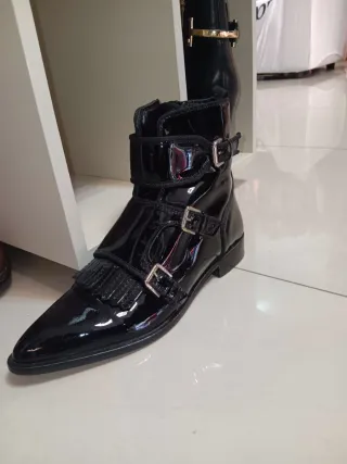 Chaqueta azul morada acolchada