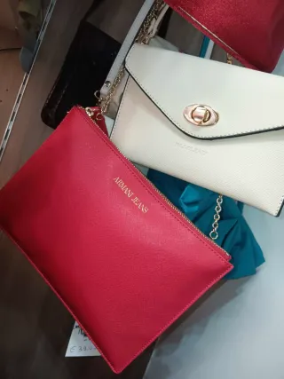 Chaqueta azul morada acolchada