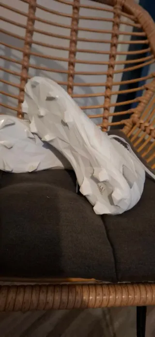 Botas de fútbol Adidas niño talla 36.5