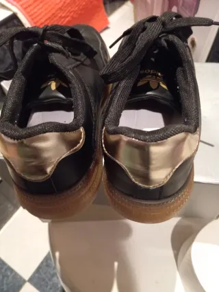 Deportivas  Talla 38 Negro/Dorado