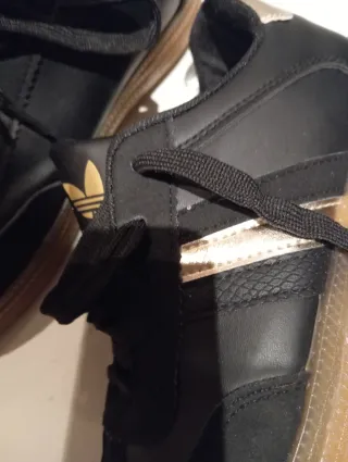 Deportivas  Talla 38 Negro/Dorado