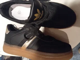 Deportivas  Talla 38 Negro/Dorado