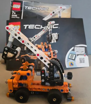 LEGO Technic 42088 - Carrozza