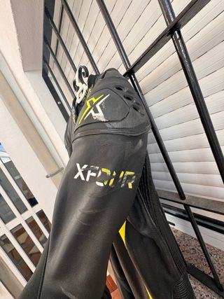 Mono Xfour Talla 56 Negro/Amarillo