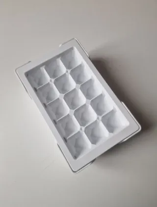 Vaschetta per ghiaccio in plastica