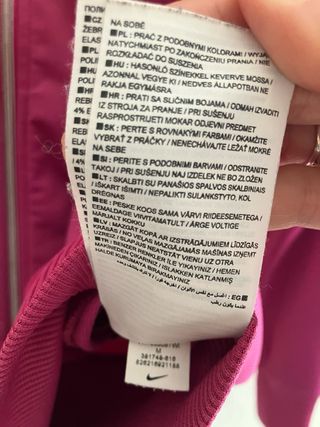 Chaqueta Nike magenta