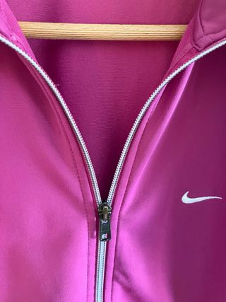 Chaqueta Nike magenta