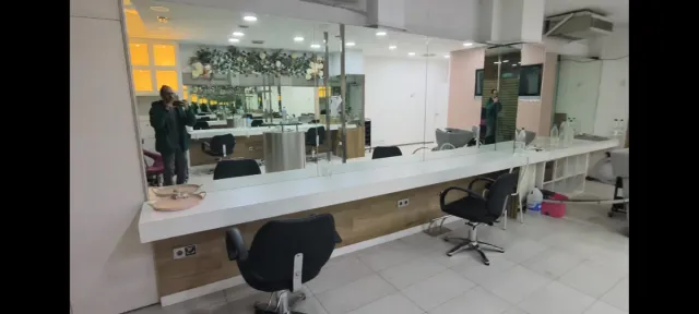 Peluquería con vivienda en alquiler