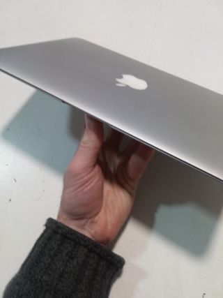 MacBook Air 11 i5 4GB RAM